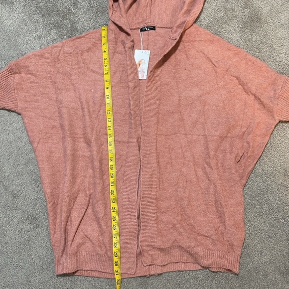 NWT- Ladies Pretty Garden open sweater with hood - new - Picture 6 of 6